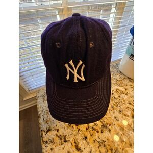 Vintage Pro Line New York Yankees Navy Blue Wool Fitted Hat MLB Baseball Cap